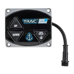 Camco Trac Outdoors Ankerwinde G3 AutoDeploy Zweitschalter mit drei Tasten zur Steuerung des Ankers, robustes und modernes Design für den Einsatz auf Booten.