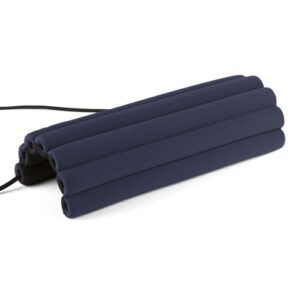 FlexiCush Fenderkissen für Wassersport, vielseitig und anpassbar, in navyblau mit innovativer, biegsamer Konstruktion, Maße 50 x 32 x 4 cm.