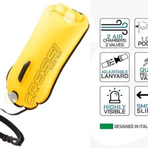 Gelbe Signalboje, aufblasbar, gut sichtbar und praktisch für Schwimmer, Schnorchler und Triathleten bei Aktivitäten im Meer oder in offenen Gewässern