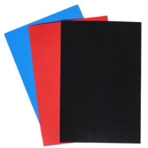 Effektive Reparatur für Schlauchboote und Kajaks. Hochwertiges PVC-Flickzeug in 4 Stücken, einfach durchzuführen, luftdicht und vor Luftverlust schützt.